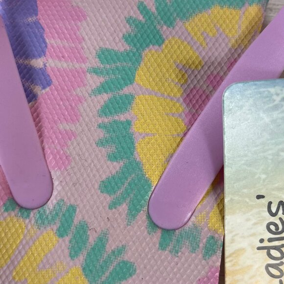 Flip Flops Womens Size Medium 7-8 Pink Tie Dye New Rubber Sandals Beachwear - Picture 5 of 7